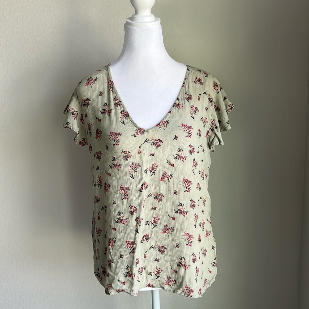 Sim & Sam women’s green, V-neck short sleeve blouse